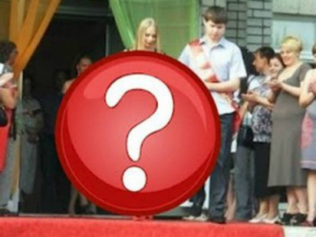 Θα τολμούσατε ποτέ να πάτε στην τελετή αποφοίτησης ντυμένες έτσι;