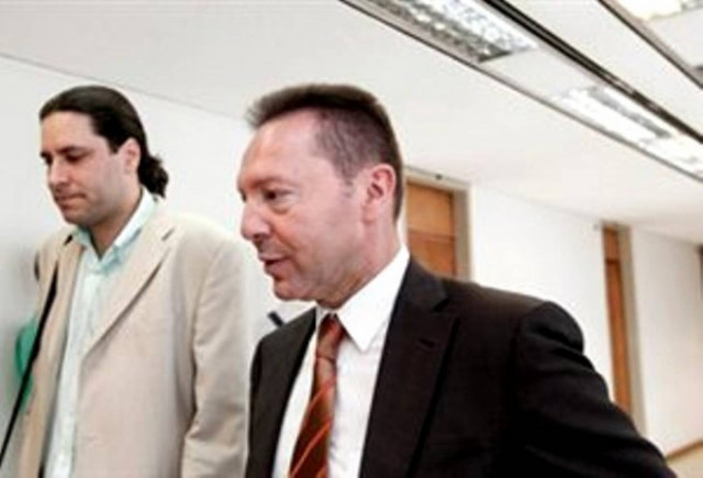 Άκαρπη η συνάντηση Στουρνάρα με εφοριακούς και τελωνειακούς