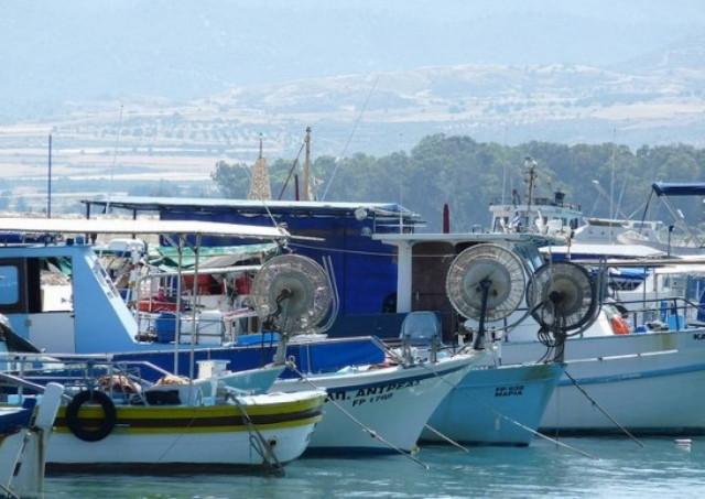 Στο κελί υπάλληλοι του Δ. Παραλιμνίου που τα τσέπωναν...από παραλίες
