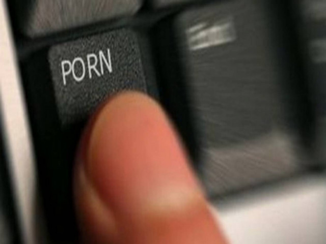 Στη δημοσιότητα τα στοιχεία ενός άνδρα που διακινούσε παιδικό πορνό