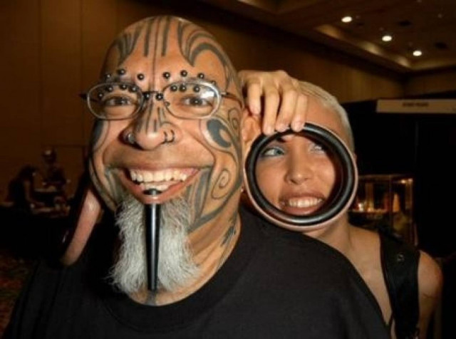 Δείτε μερικά φρικιαστικά piercing