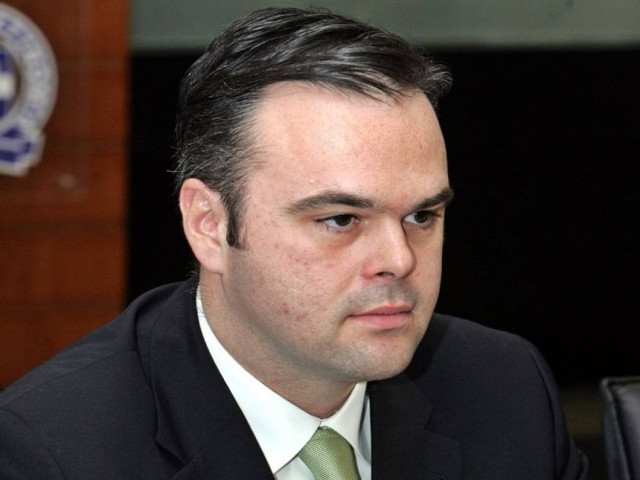 Από την Οικονομική Περιδίνηση στη Δίνη της Ανομίας