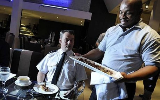 Απίστευτο! Γκουρμέ εστιατόριο μέσα στη φυλακή