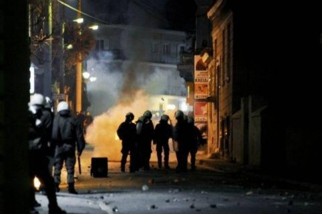 'Ενταση τη νύχτα στα Εξάρχεια - 31 συλλήψεις στη Θεσσαλονίκη