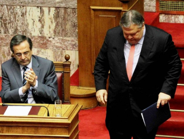 Τα παράπονα Βενιζέλου, η επιτροπή και τα σενάρια ανασχηματισμού