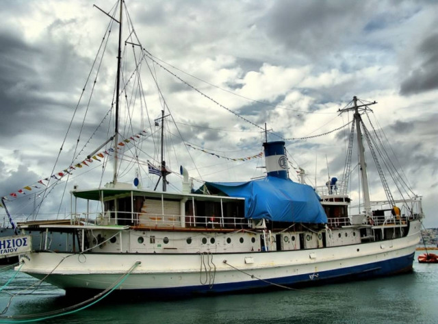 ΟΛΠ: Δεξαμενισμός του πλωτού μουσείου "Θαλής ο Μιλήσιος"