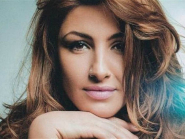 Το εσώρουχο της Παπαρίζου και ο πρόεδρος της Κύπρου (pics)