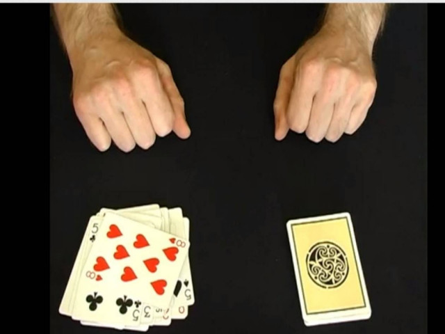 Τεστ: Μπορείτε να μετρήσετε τα κόκκινα χαρτιά;