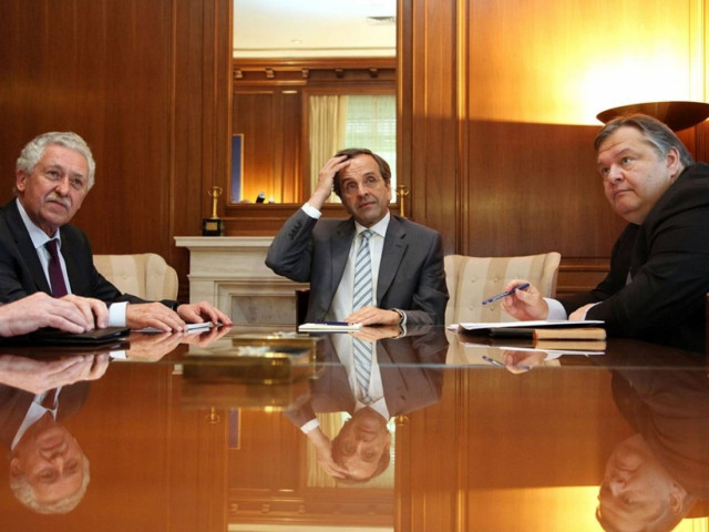 Τα μέτρα των 11,8 δισ. ευρώ ψάχνουν οι τρεις πολιτικοί αρχηγοί