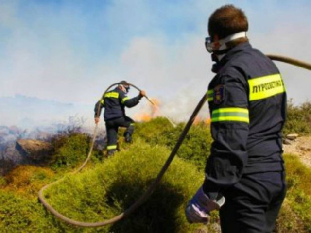 Πυρκαγιά σε ορεινή και δύσβατη περιοχή στα Χανιά