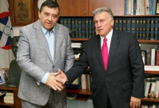 Γ. Καρατζαφέρης: «Η κυβέρνηση έχει εκχωρήσει την εθνική μας κυριαρχία»