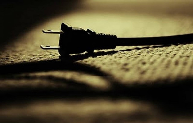 Τραγωδία με ναύτη που πέθανε από ηλεκτροπληξία