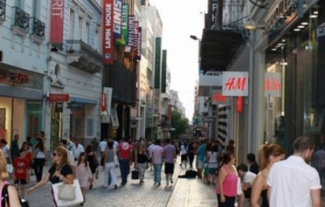 Την απελευθέρωση του ωραρίου καταστημάτων εξετάζει η Τρόικα