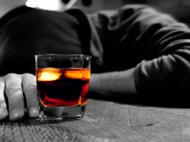 To αλκοόλ φέρνει πιο κοντά το εγκεφαλικό