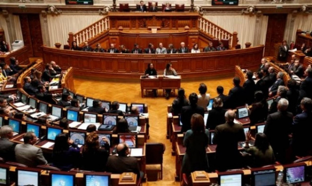 Πορτογαλία: Η αντιπολίτευση αίρει την υποστήριξη στα μέτρα λιτότητας