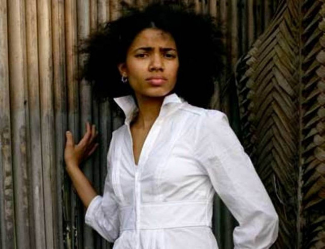 Η Nneka Egbuna για πρώτη φορά στην Ελλάδα