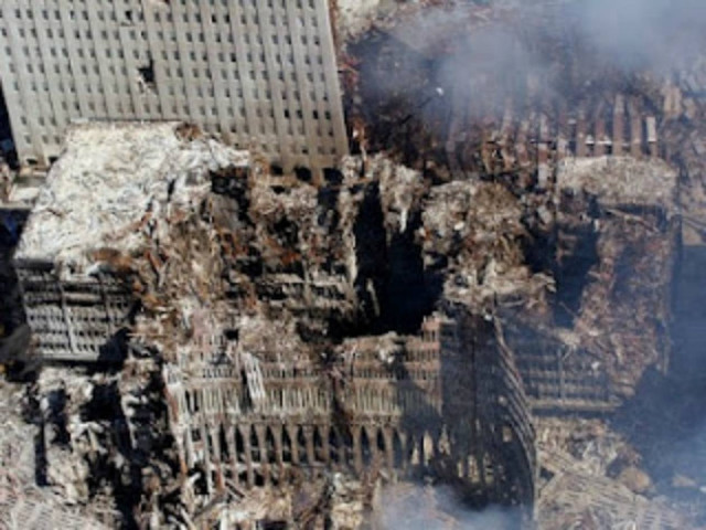 Χαρτί που πέταξε ένας άντρας από τους Δίδυμους Πύργους έφτασε στην...