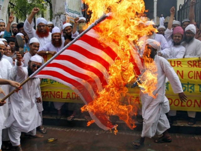 Σουδάν: Χιλιάδες διαδηλωτές επιχείρησαν να εισβάλουν σε πρεσβείες