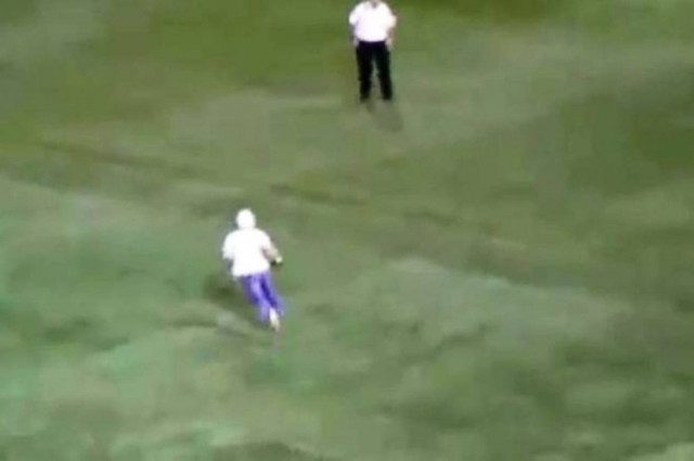 Βίντεο: Το Top 10 των εισβολών οπαδών σε γήπεδα