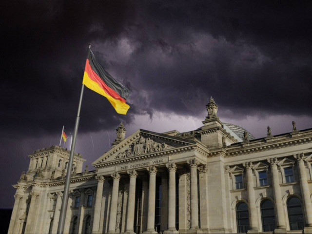 Επιβιώνουν με σκλάβους αυτοί που μας κουνάνε το δάχτυλο