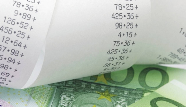 Nέο σχέδιο της εφορίας για τις αποδείξεις