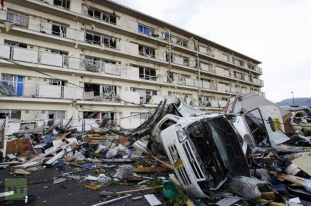 Σάρωσε τη νότια Ιαπωνία ο φονικός τυφώνας Σάνμπα