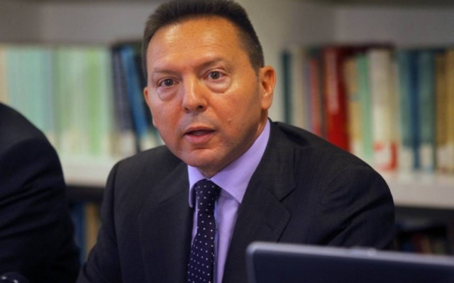 Στουρνάρας: Σωρρευτική ύφεση 25% ως το τέλος του 2014