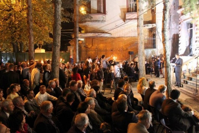 Ξαναζωντάνεψε... το σπίτι του Σεφέρη στην Κορυτσά