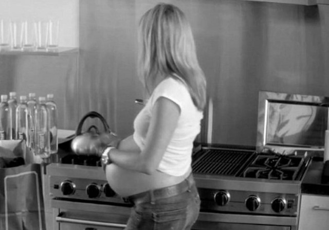 Φωτογραφίες από την προχωρημένη εγκυμοσύνη της Aniston