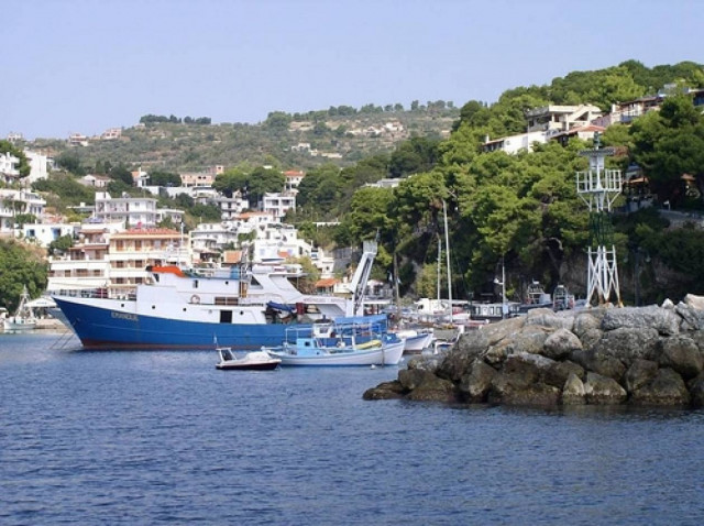 Μεταφορά 56χρονης ασθενούς από την Αλόννησο