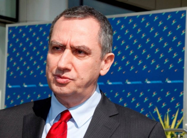 Μιχελάκης: Να παραδώσει την έδρα του ο Γ. Παπανδρέου