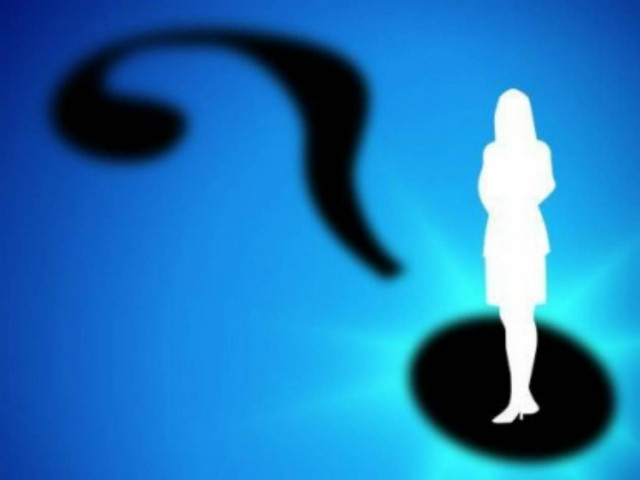 Πασίγνωστη ηθοποιός, άβαφη μοιάζει με... φάντασμα! (pics)