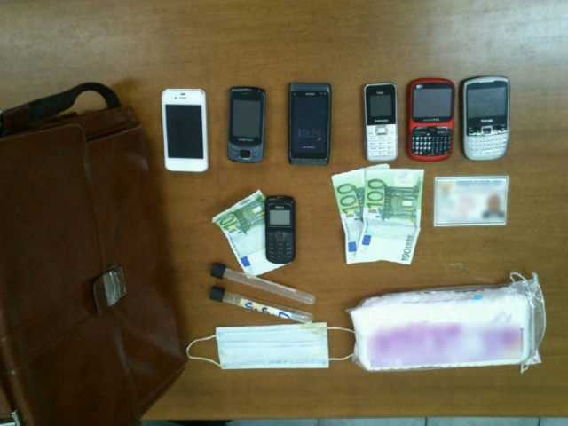 Πουλούσαν ειδικά υγρά που πολλαπλασίαζαν ευρώ!