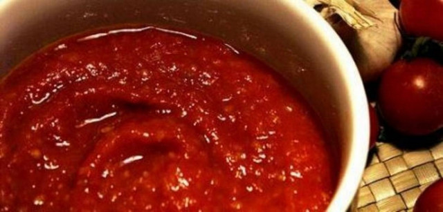 Κατασχέθηκαν περίπου 3.500 τόνοι τοματοπολτού