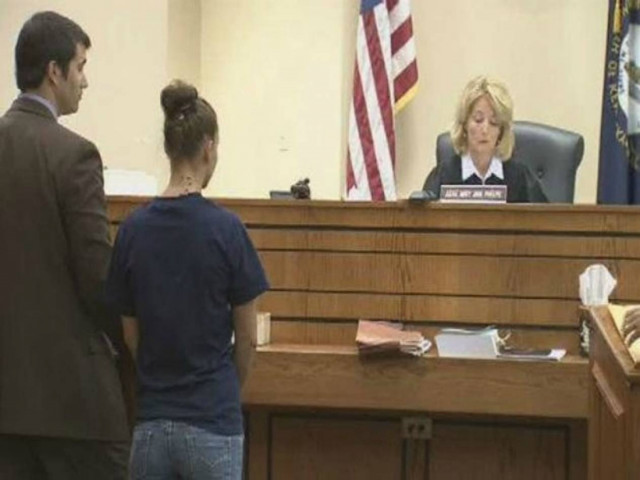 18χρονη στη φυλακή για ένα σχόλιο στο Facebook