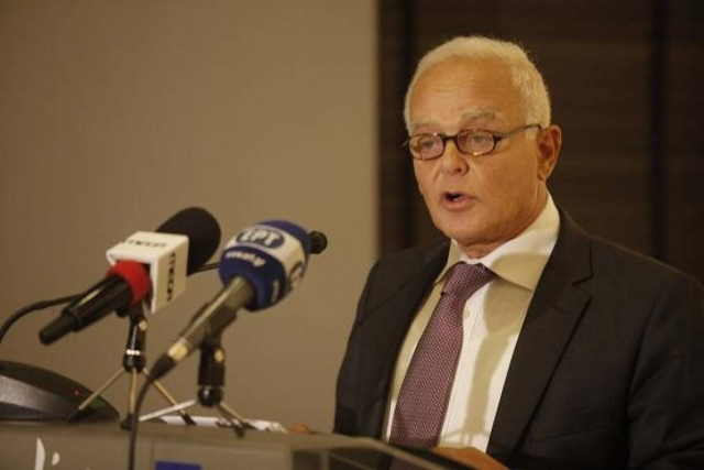 Νέο Σκάνδαλο: Ο ανηψιός του Μανιτάκη παίρνει 4 μισθούς από το Δημόσιο!