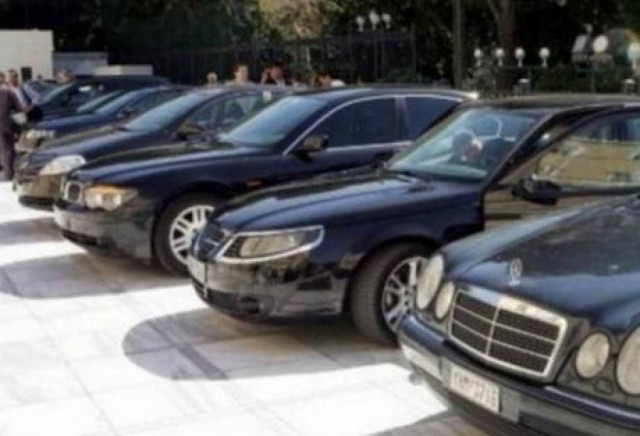 ΣΟΚ!Κυκλοφορούν πάνω από 44.000 κρατικά οχήματα κόστους 320 εκατ. ευρώ