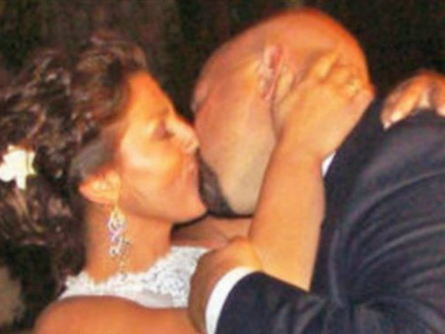 Το μπλουζ που χόρεψε ο Παναγιώταρος στο γάμο του...