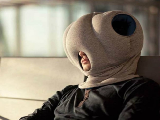 Το... εξωγήινο gadget που σας επιτρέπει να κοιμηθείτε οπουδήποτε!