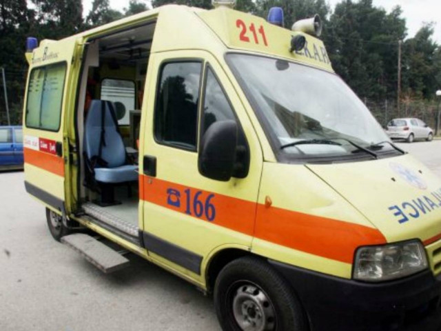 ΠΡΙΝ ΛΙΓΟ: Οδηγός πέρασε με κόκκινο και παρέσυρε αστυνομικό