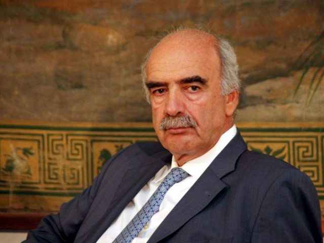 «Δέχθηκα μαφιόζικη, αλήτικη κι εκβιαστική επίθεση»