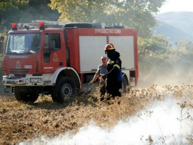 Καιγόταν σπίτι και έκαναν έρανο για να βάλουν καύσιμα στο πυροσβεστικό