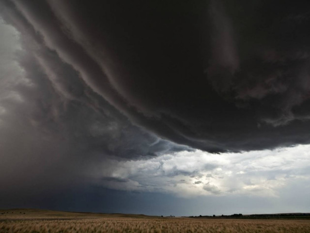 Εντυπωσιακές φωτογραφίες από τυφώνες και κυκλώνες