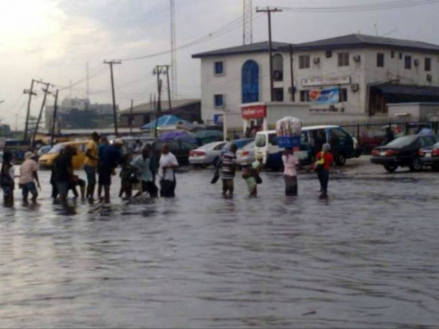 Νιγηρία: 10.000 κάτοικοι εκτοπισμένοι από τις πλημμύρες