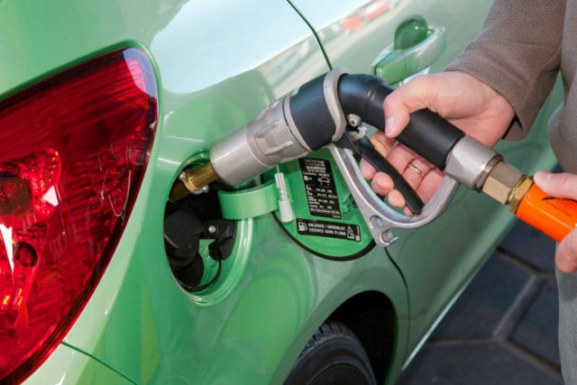 Βάζουν φόρους και στα υγραεριοκίνητα οχήματα