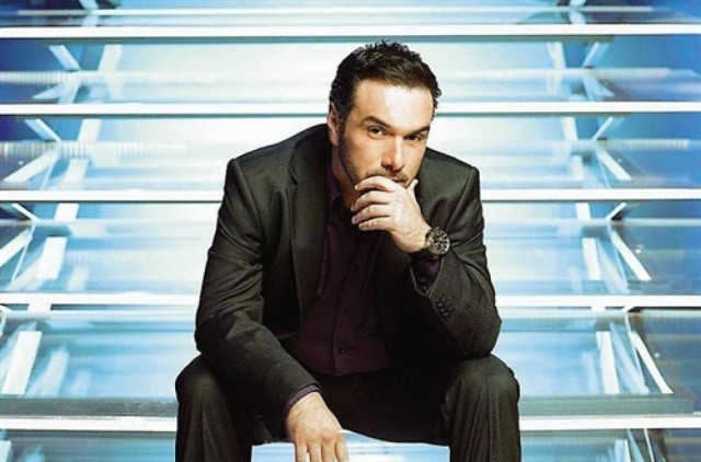 Γρηγόρης Αρναούτογλου: Τσαντίζομαι επειδή δε μου κάνουν τα ρούχα μου!