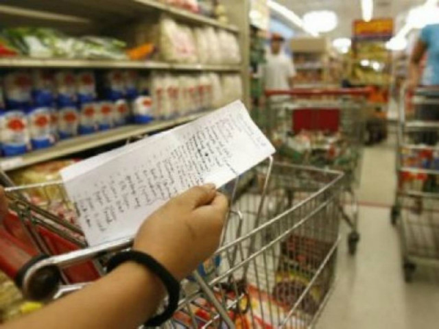 Eurostat: Στο «κόκκινο» η ακρίβεια στην Ελλάδα