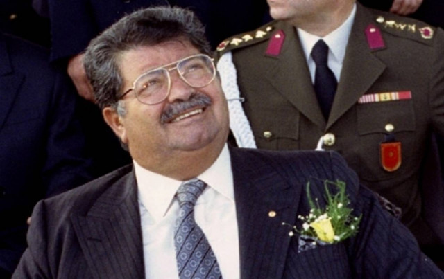 Εκταφή και νεκροψία στα οστά του Οζάλ για τα αίτια θανάτου του