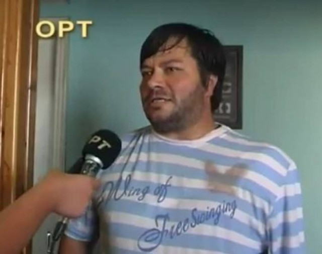 Βίντεο: Δεν έχει χέρι και πρέπει να το αποδείξει