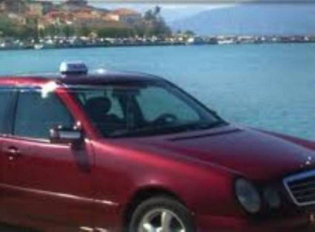 Στα τέλη Οκτωβρίου η απόφαση για τις άδειες ταξί